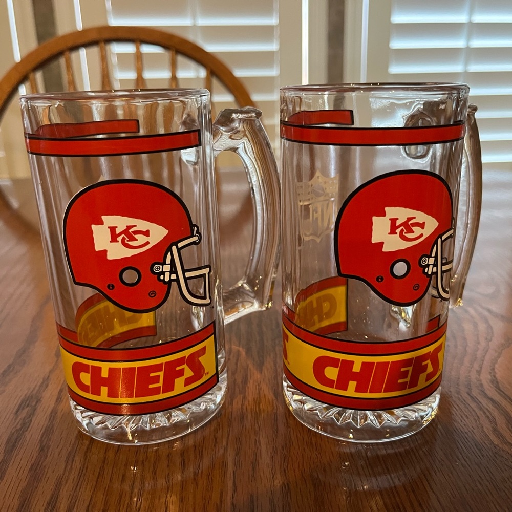 Set of 2 Kansas City Chiefs glass 12 oz beer mugs. - Picture 6 of 6